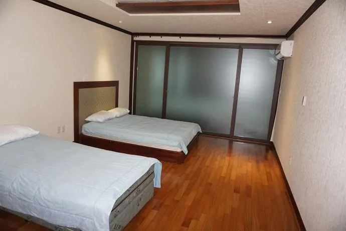 Hebron Hill Resort - Image 1