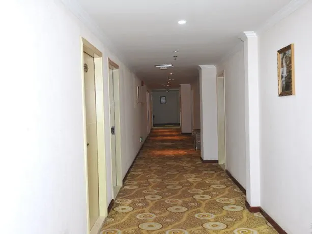 Elan Hotel Chongqing Hechuan Coach Terminal Station - Image 1
