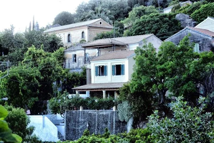 Ermioni's Cottage - Image 1