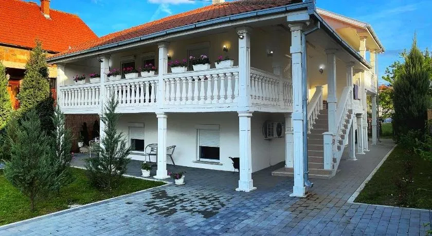 Airport Apartment Belgrade - Image 1