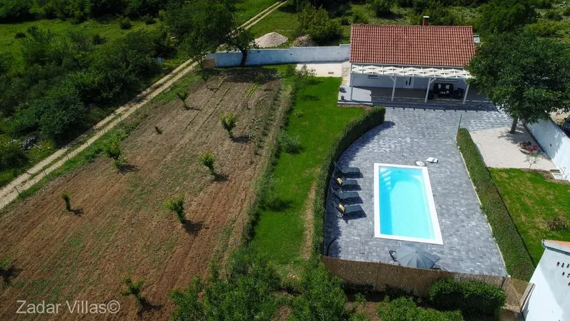 Villa Andu ZadarVillas - Image 1