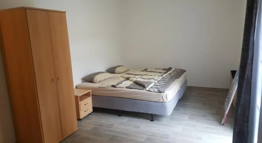 Apartmán u červeného kostela - Image 1