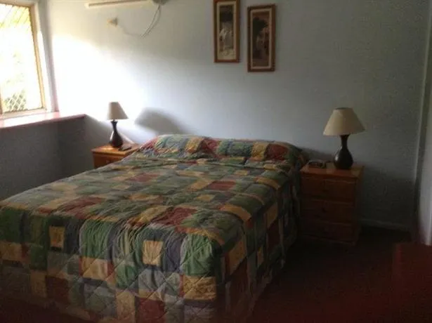 Redcliffe Holiday Let - Image 1