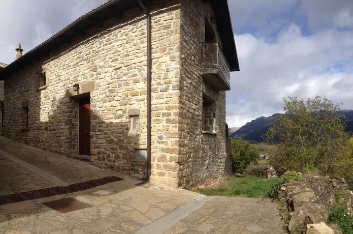 Casa Lacasta - Image 1