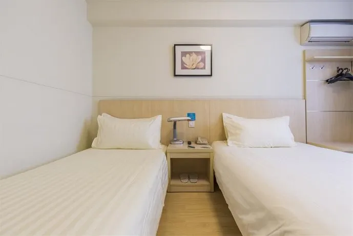 Jinjiang Inn Yancheng South Jiefang Road - Image 1