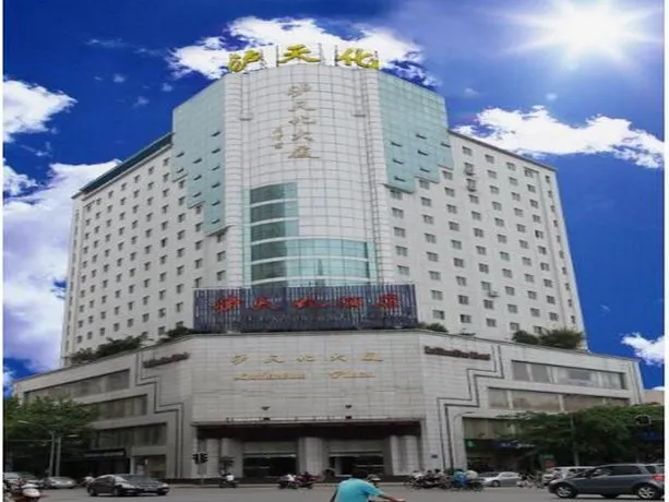 Lutianhua Hotel - Image 1