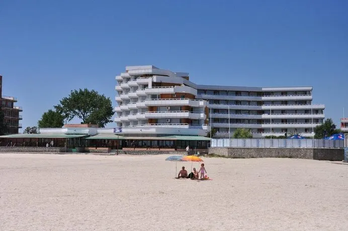 Lido - Image 1