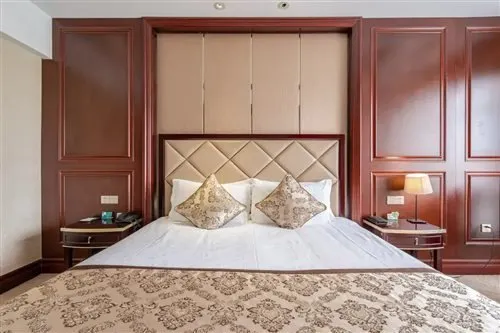 Ningbo Sunny Hotel - Image 1