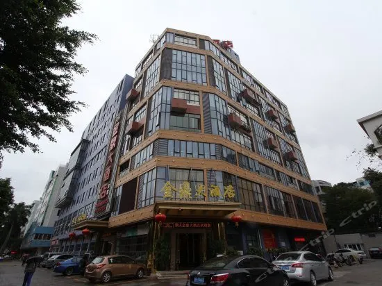 Yuelong Hotel - Image 1