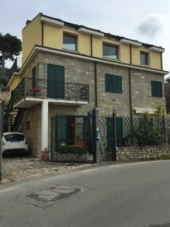 Casa Vacanza Fiascherino Tellaro - Image 1