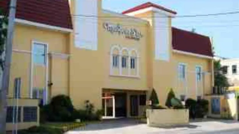 Mariposa Budget Hotel Sta. Rosa - Image 1