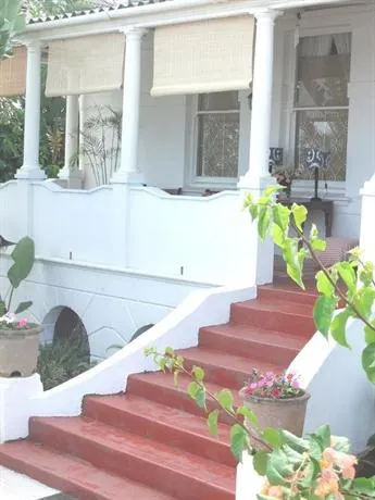 Pastel Guest house bed and breakfast self catering - Image 1
