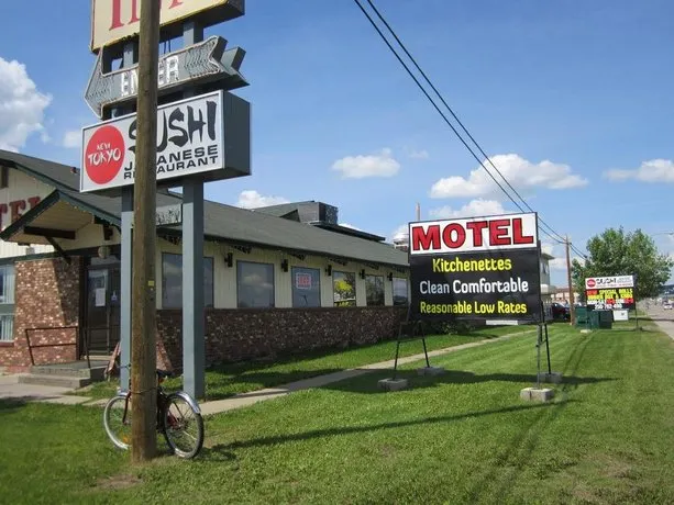 Airport Inn - Image 1
