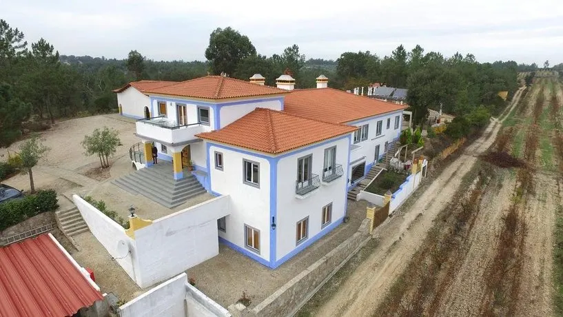 Casa De Besteiros - Image 1