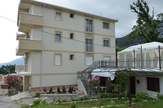 Apartments Anna - Image 1