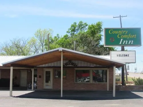 Country Comfort Inn - Image 1
