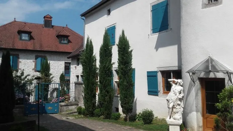 Manoir Saint Pierre - Image 1