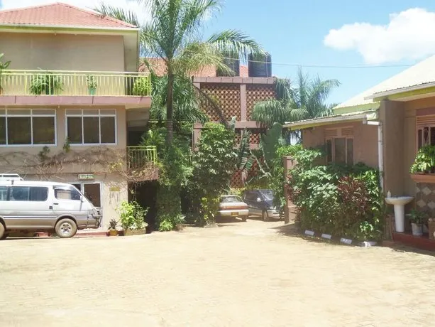 Comfort Hotel Entebbe - Image 1