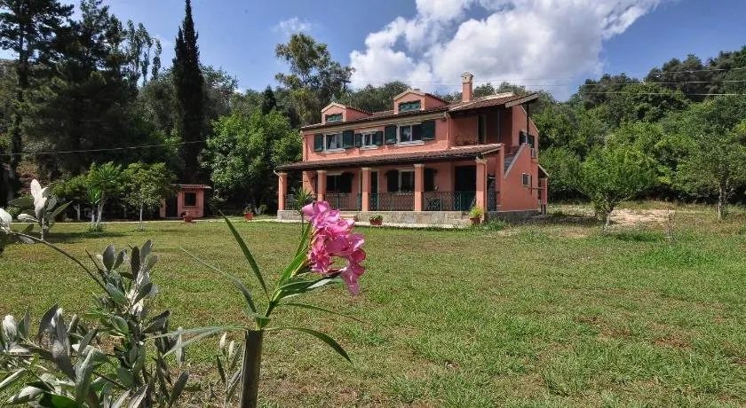 Christiana's Home next to Dassia beach - Image 1