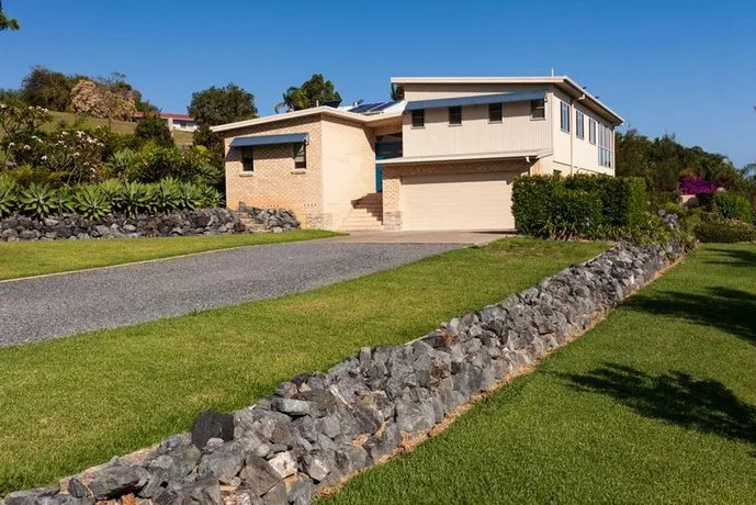 Easy Capizzi Estate - 4 Bedroom House - Image 1