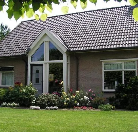 Hof Van Lutten - Image 1