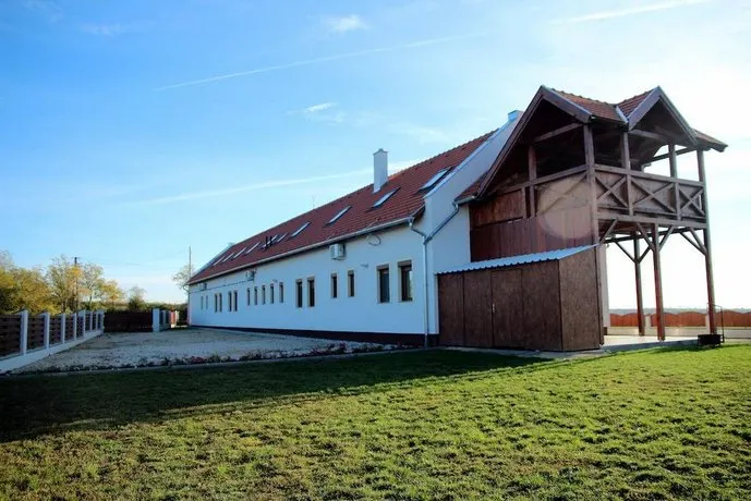 Bokréta Vendégház - Image 1