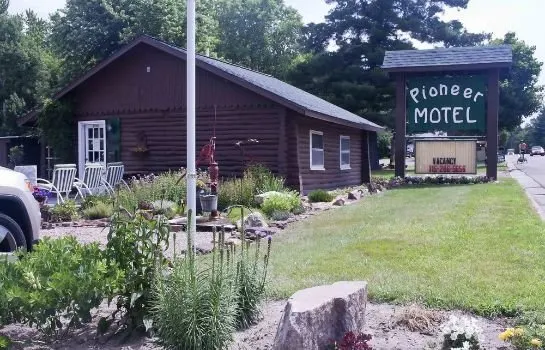 Augusta Pioneer Motel - Image 1