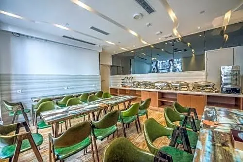 LiPeng Hotel (Chongqing Tongliang Wanda Plaza Gas Building) - Image 1