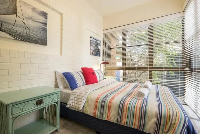 Belle Vue Beach House by Discover Stradbroke - Image 1