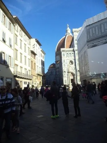 Nei pressi del Duomo - Image 1