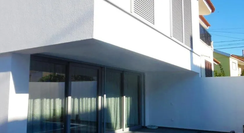 Charmy Villa Estoril by Amber Star Rent - Image 1