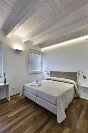 Bed And Breakfast T57 - Image 1