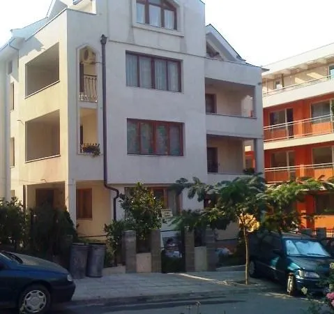 Guest House Zagorovi Obzor - Image 1