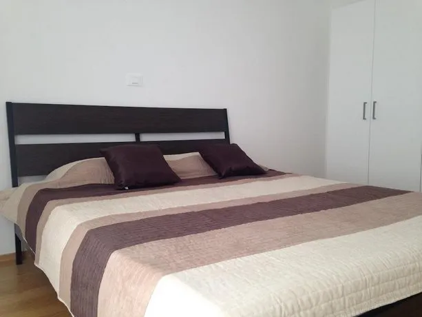 South Coast Apartments - Image 1