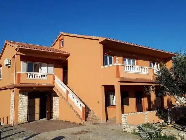 Apartmani Lucia - Image 1