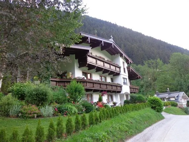 Haus Oblasser - Image 1