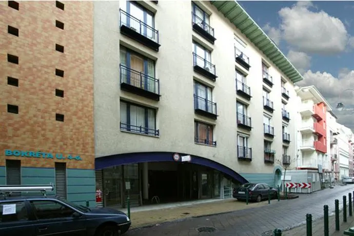 Budapest Apatments - Image 1