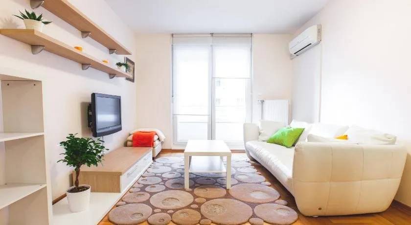 Apartment Lana - Image 1