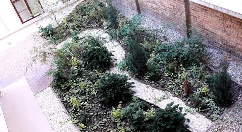 Flow Apartment - Image 1