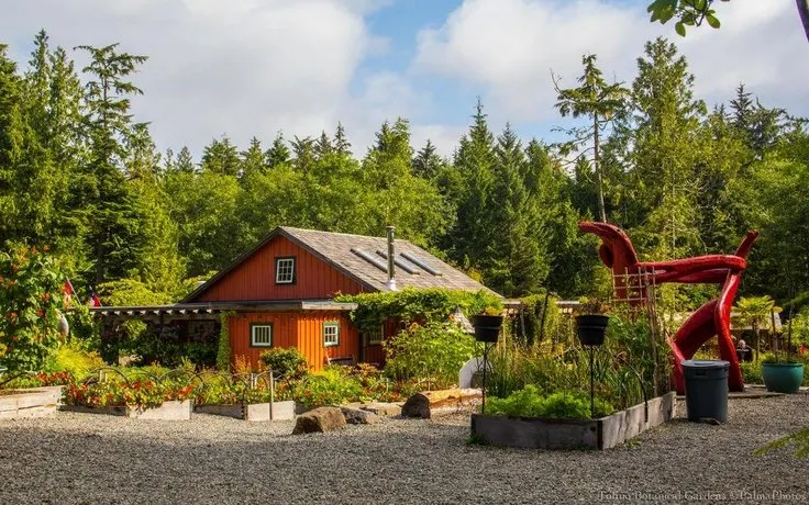 Ecolodge - Tofino - Image 1