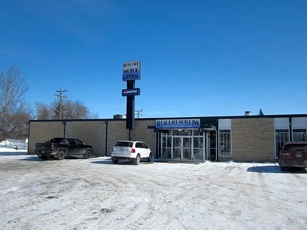 Shoal Lake Motor Inn - Image 1