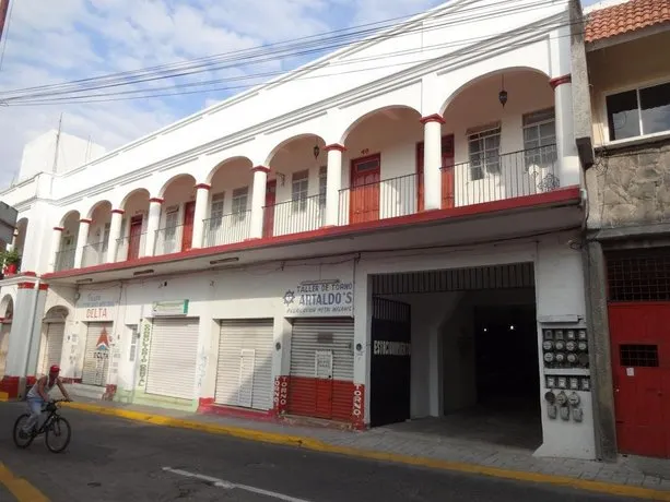 Hotel Figueroa - Image 1