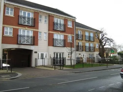 Town or Country - Osborne House Apartments - Image 1