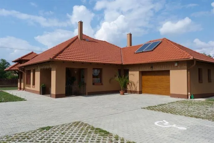 Tordai Vendégház - Image 1