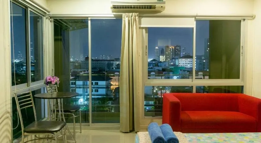 Right Place Sathorn - Image 1
