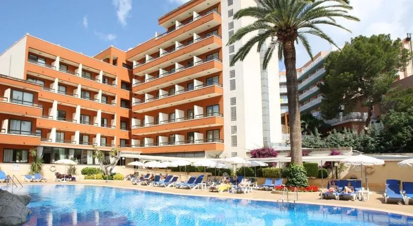 HOTEL HSM MADRIGAL - Image 1