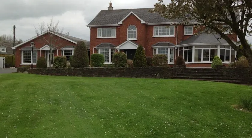 Killarney House - Image 1