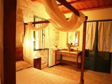 Enagron Traditional Apartments - Image 1