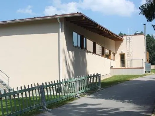 Holstre-Polli Hostel - Image 1