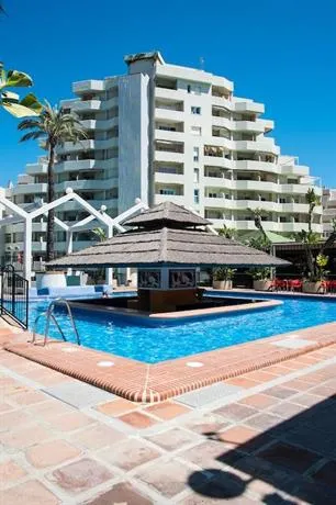 The Kingfisher Club at Benal Beach - Image 1